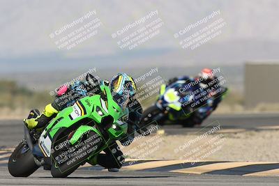 media/Jan-15-2026-Racers Edge (Thu) [[dfebeb70ab]]/2-A Group/Session 3 (Turn 16)/